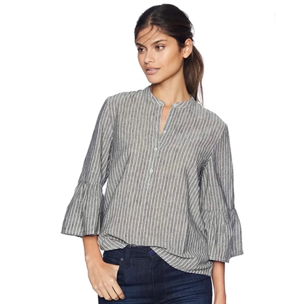NWT LUCKY BRAND STRIPED BELL SLEEVE GREY WHITE TOP